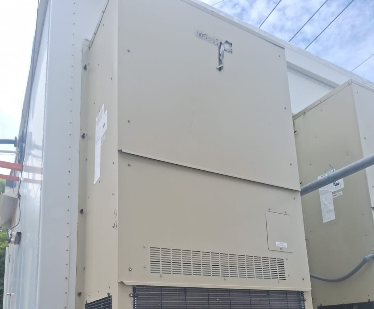 Equipo de aire acondicionado tipo paquete listo tras mantenimiento