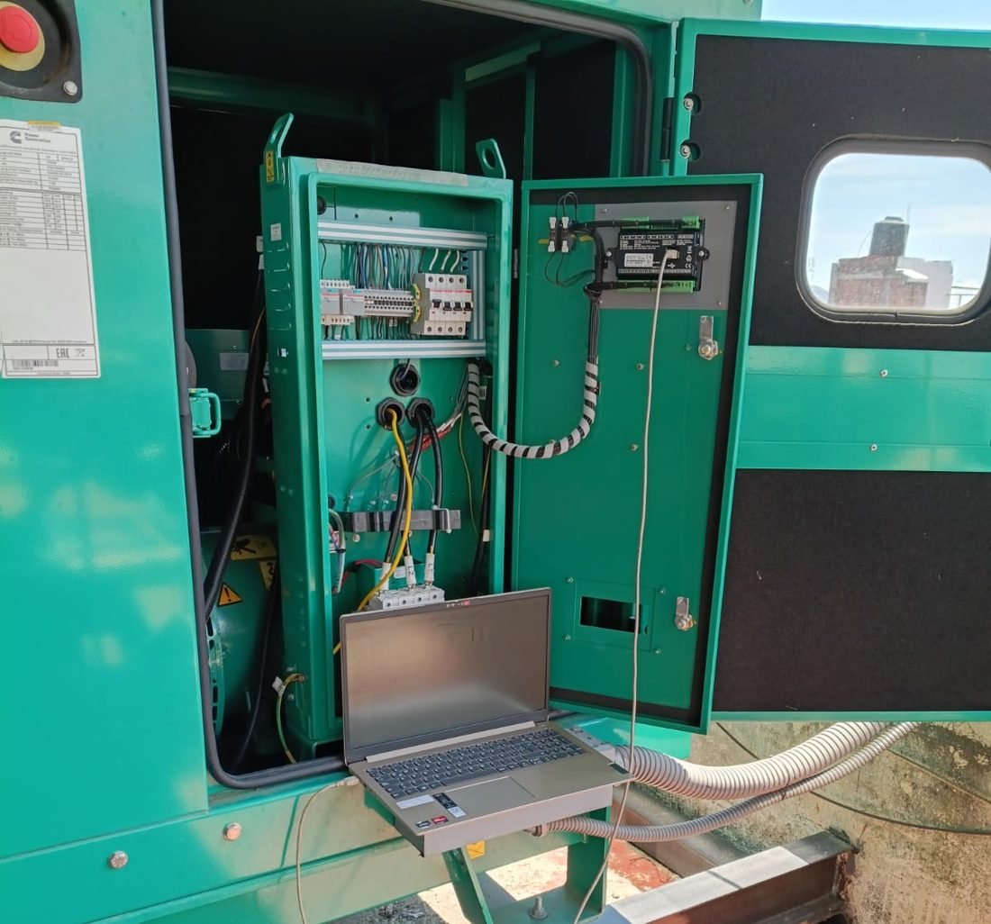 Programación del controlador de una planta de emergencia